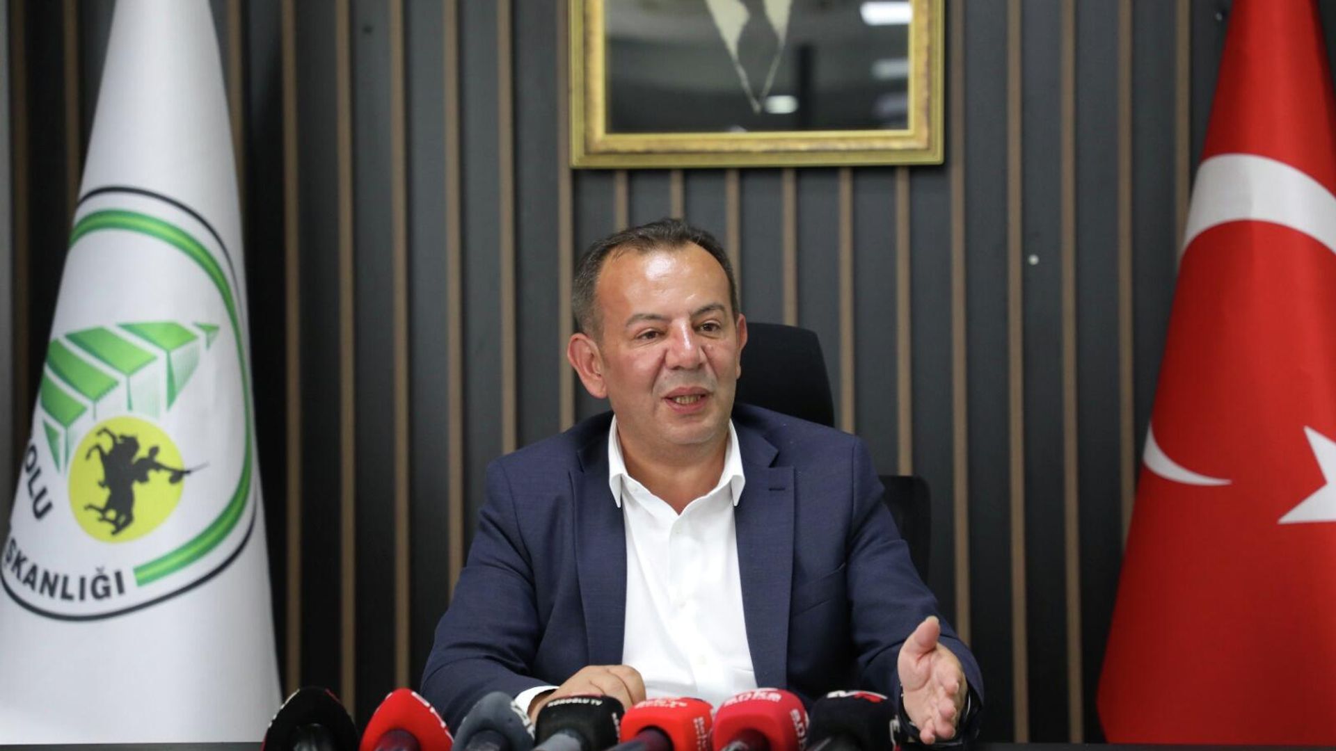 Bolu Belediyesinde ihale soruşturması: Tanju Özcan ve 7 kişi tutuklandı