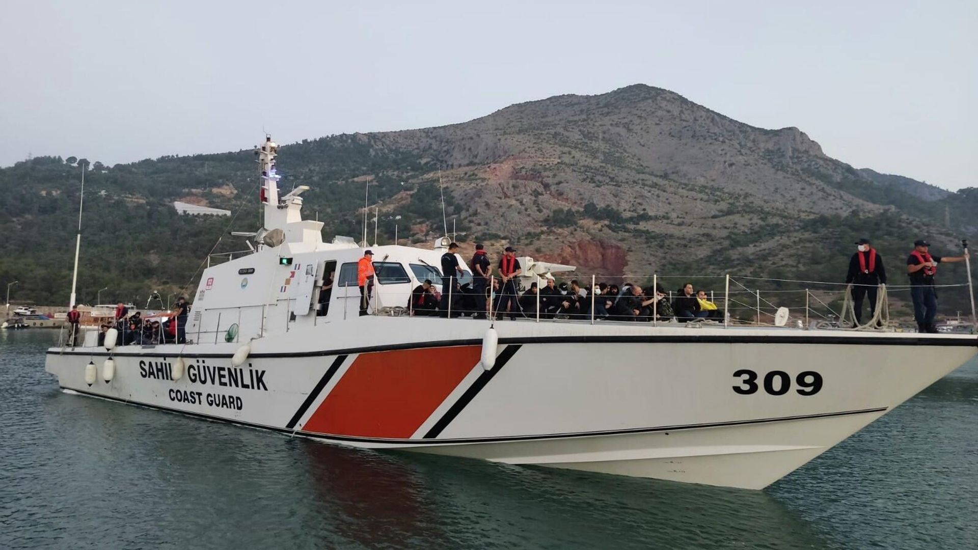 Datça'da kürek sörfü yapan 2 kişi sürüklenmişti: Sahil Güvenlik kurtardı