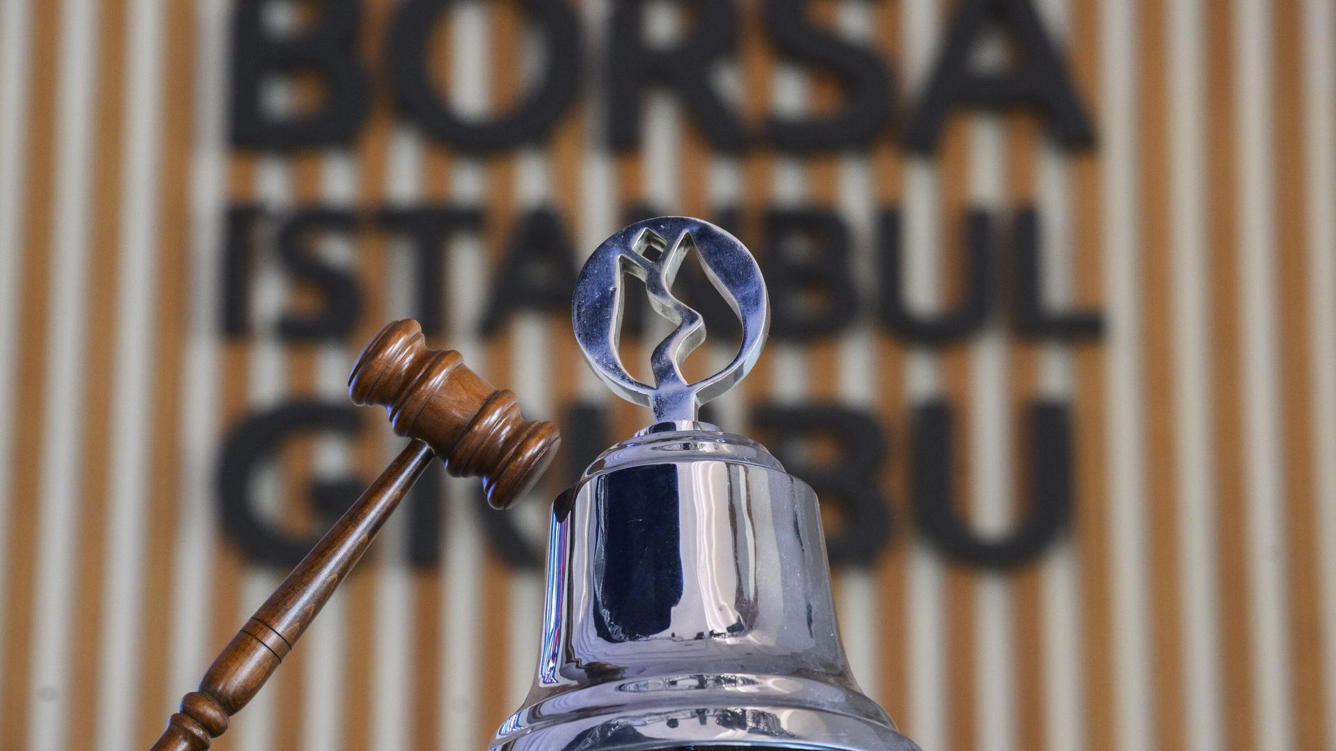 Borsa manipülasyonu operasyonu: 6 kişi gözaltına alındı, 11 sosyal medya hesabı sahibi aranıyor