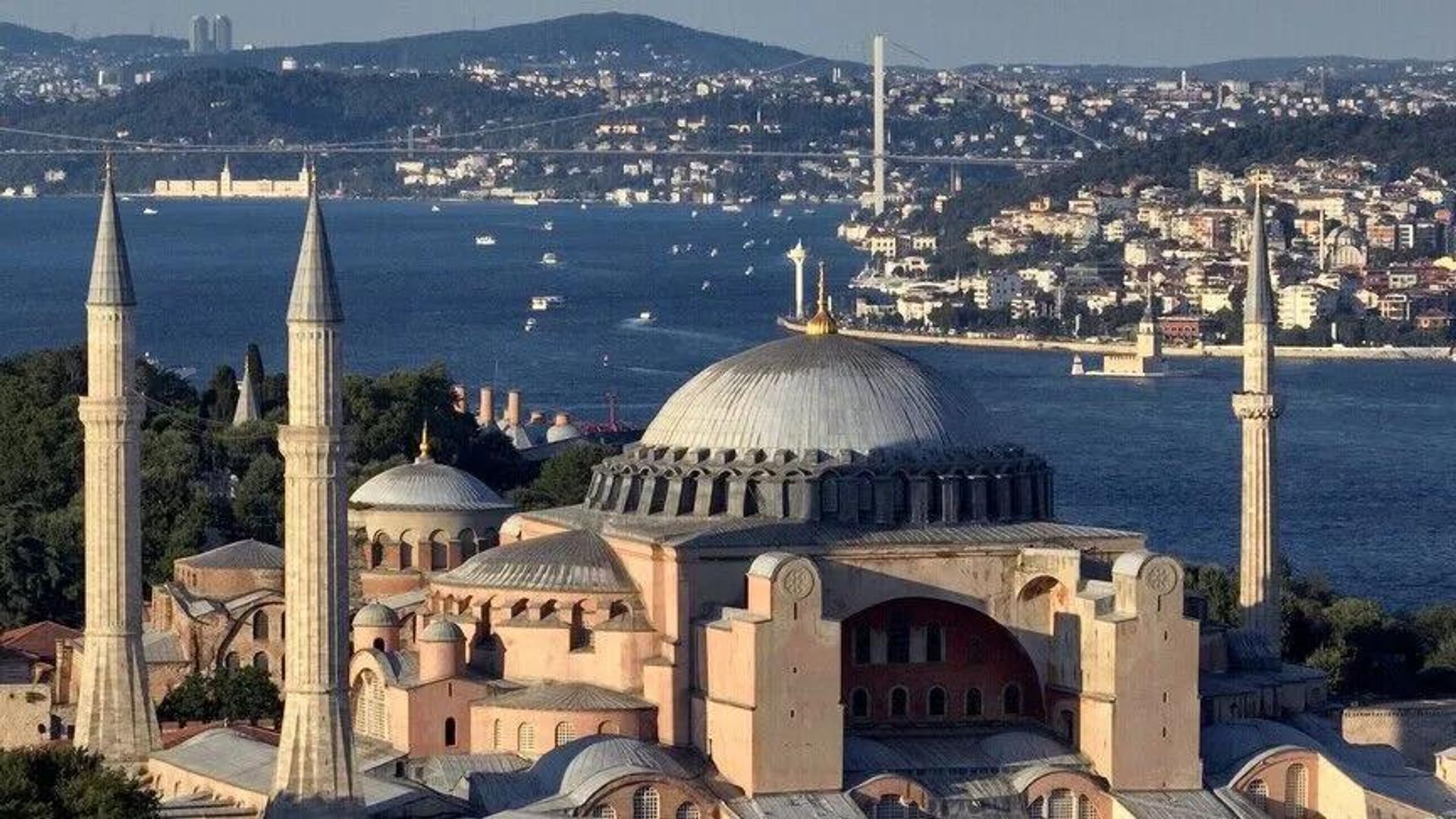 Ayasofya’nın altında 9 kilometreye kadar uzanıyor: 'Güvenli olan kısımları ziyarete açılabilir'