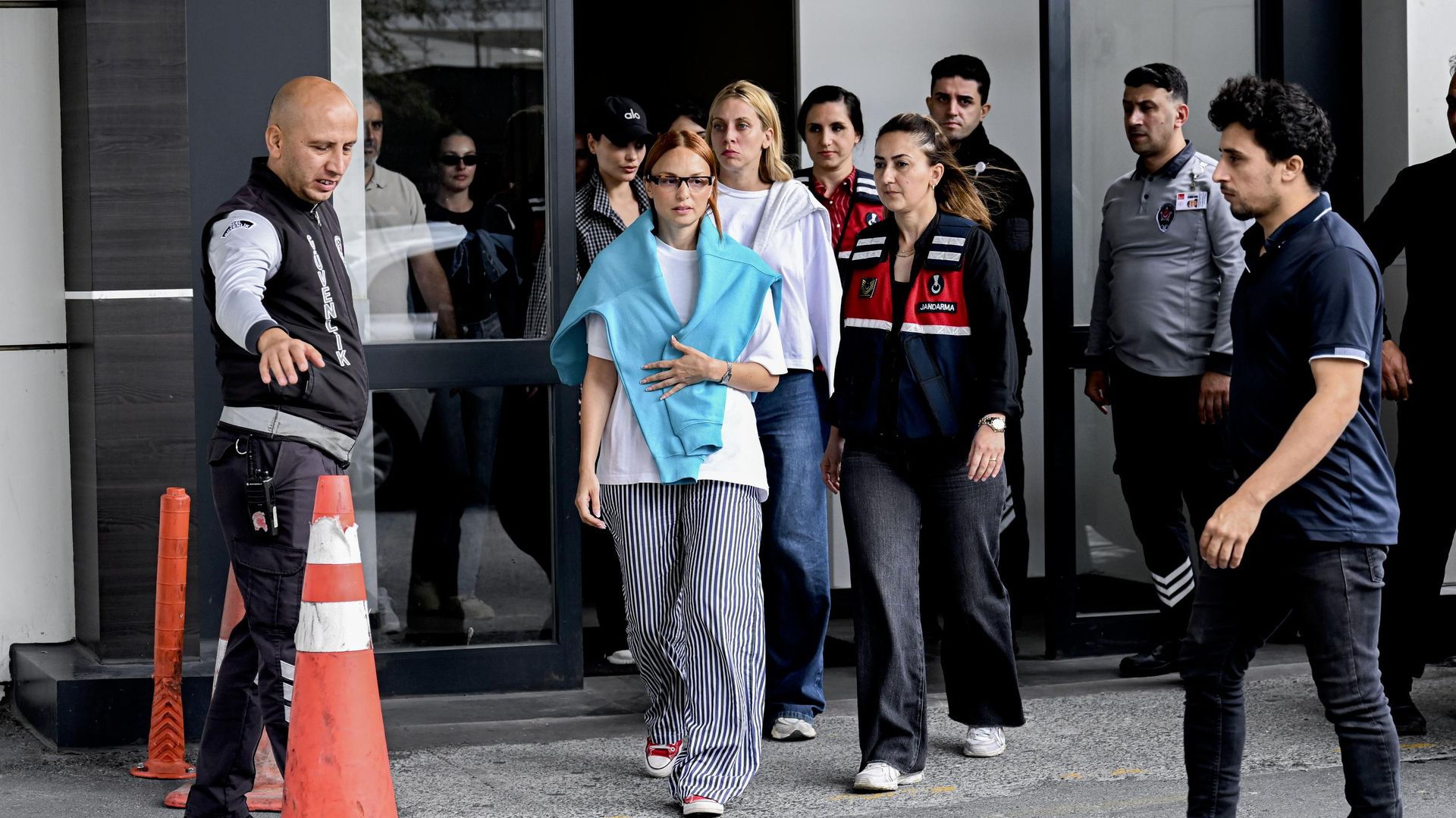 Ünlülere uyuşturucu ve fuhuş soruşturması: 2 isim tutuklandı