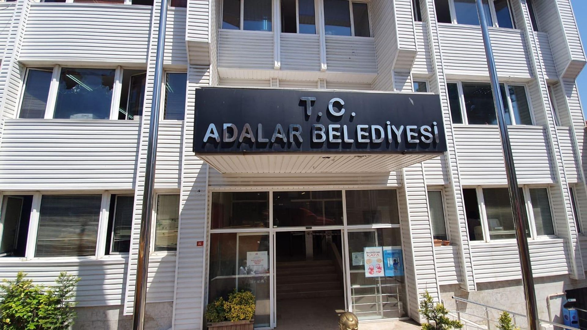 Adalar Belediye Başkanvekili seçimi ertelendi
