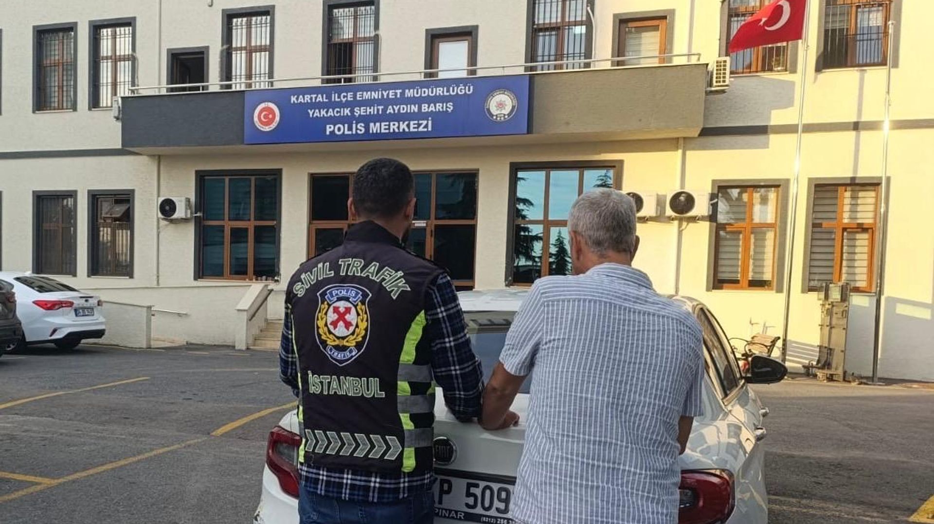 Trafikte başka bir sürücüye saldıran minibüs şoförüne 205 bin ceza
