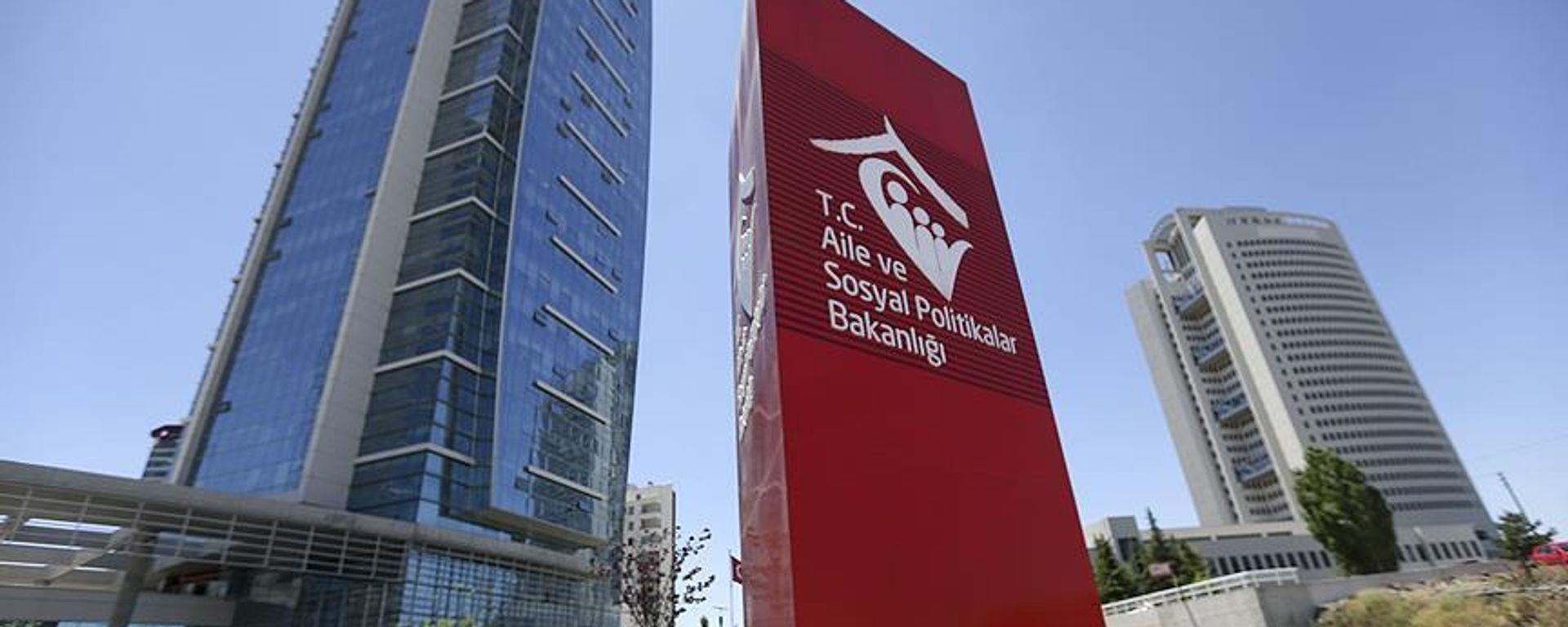 Okul saldırılarına ilişkin provakatif paylaşım yapan 304 kişi tutuklandı
