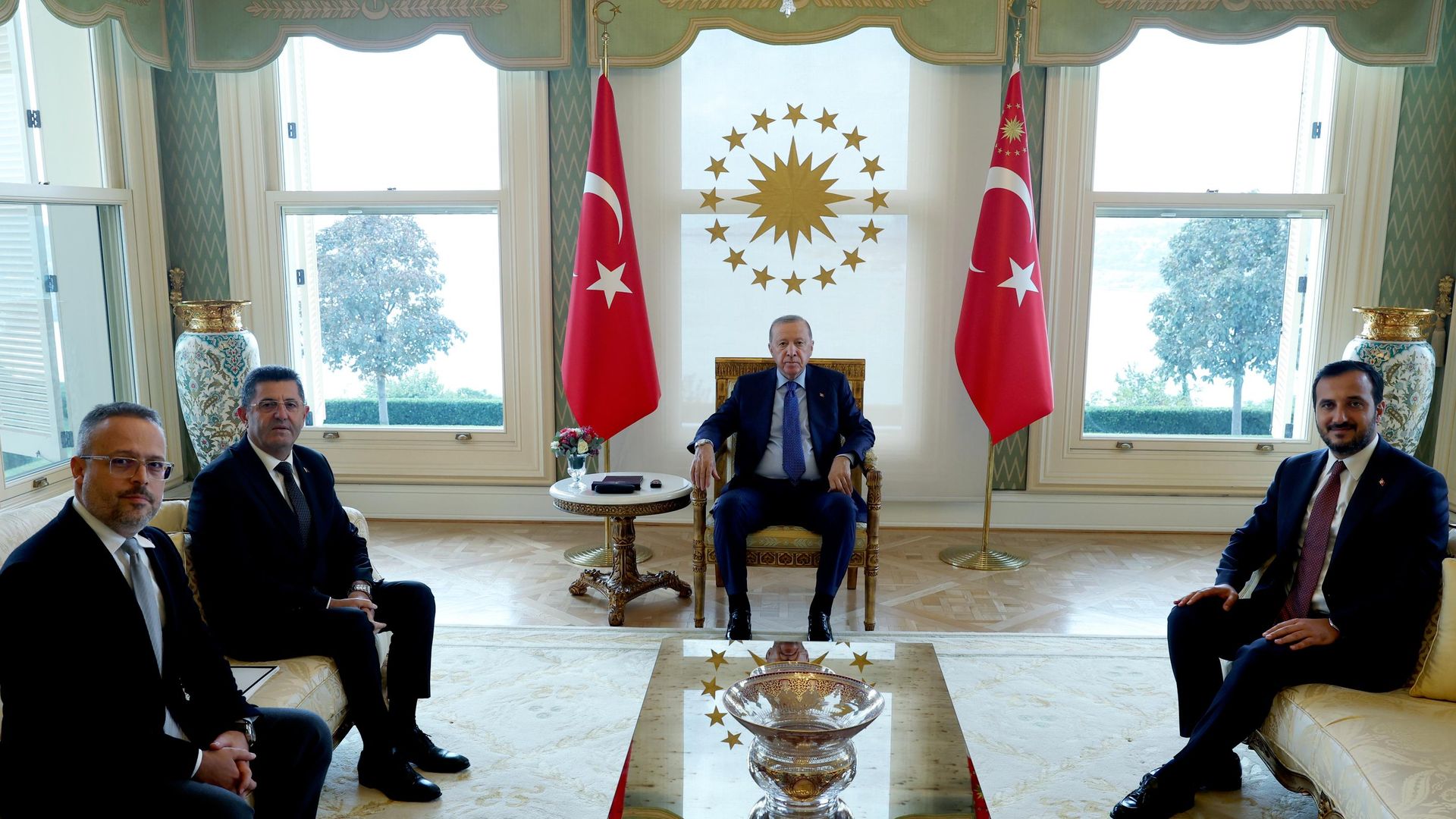 Cumhurbaşkanı Erdoğan, Çekmeköy Belediye Başkanı Orhan Çerkez'i kabul etti