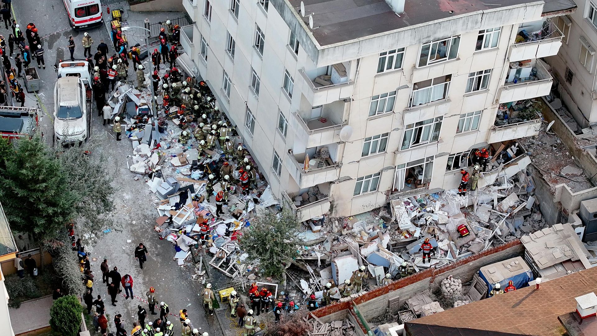 İstanbul'u bekleyen tehlike: 'Her an' çökebilecek bin 238 bina var