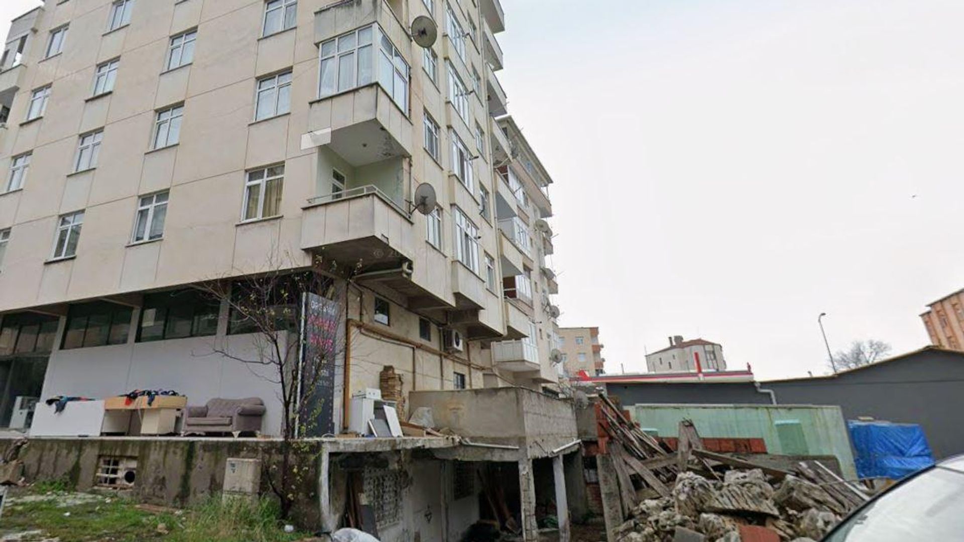 Maltepe'de 3 katı çöken binanın eski görüntüleri ortaya çıktı