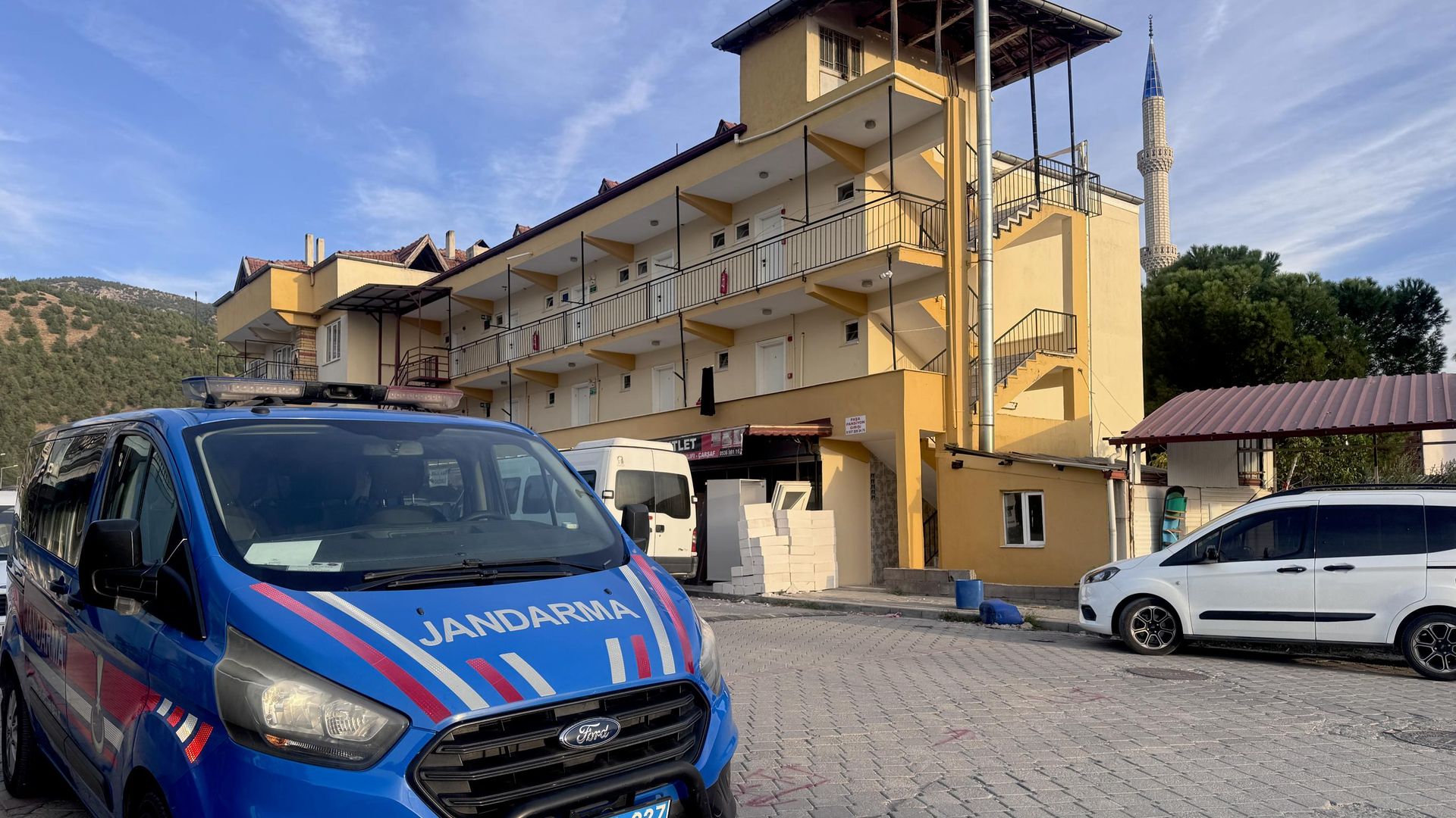 Denizli'de şüpheli ölüm: Yaşlı çift pansiyonda ölü bulundu