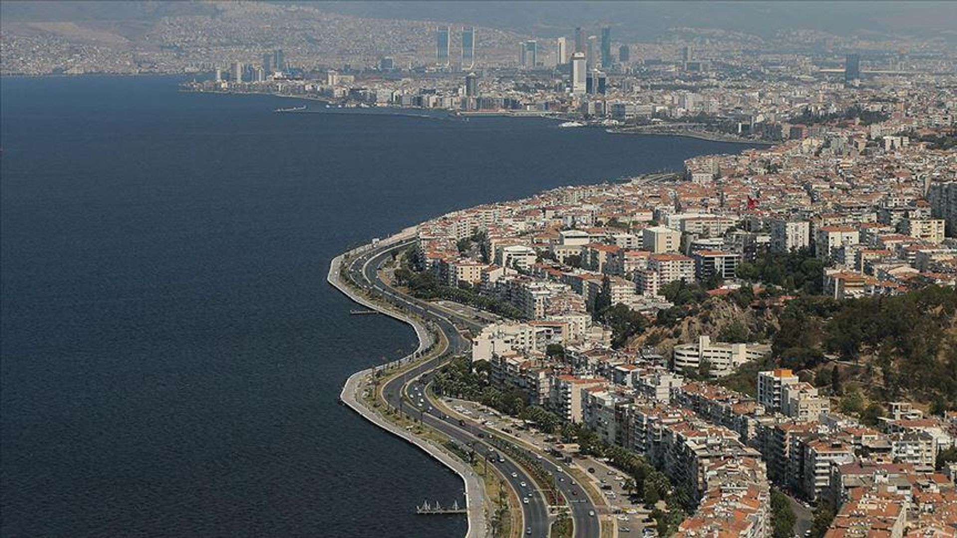 Cemil Tugay duyurdu: İzmir Körfezi'ne Marmaray benzeri tüp geçit projesi