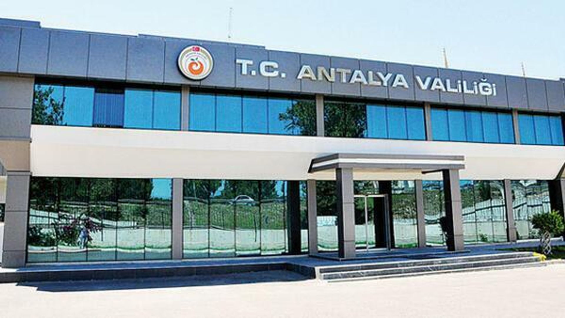 Antalya Valiliği'nden çocuk güzellik yarışması açıklaması: 'Konuya ilişkin idari ve hukuki süreç titizlikle yürütülecek'