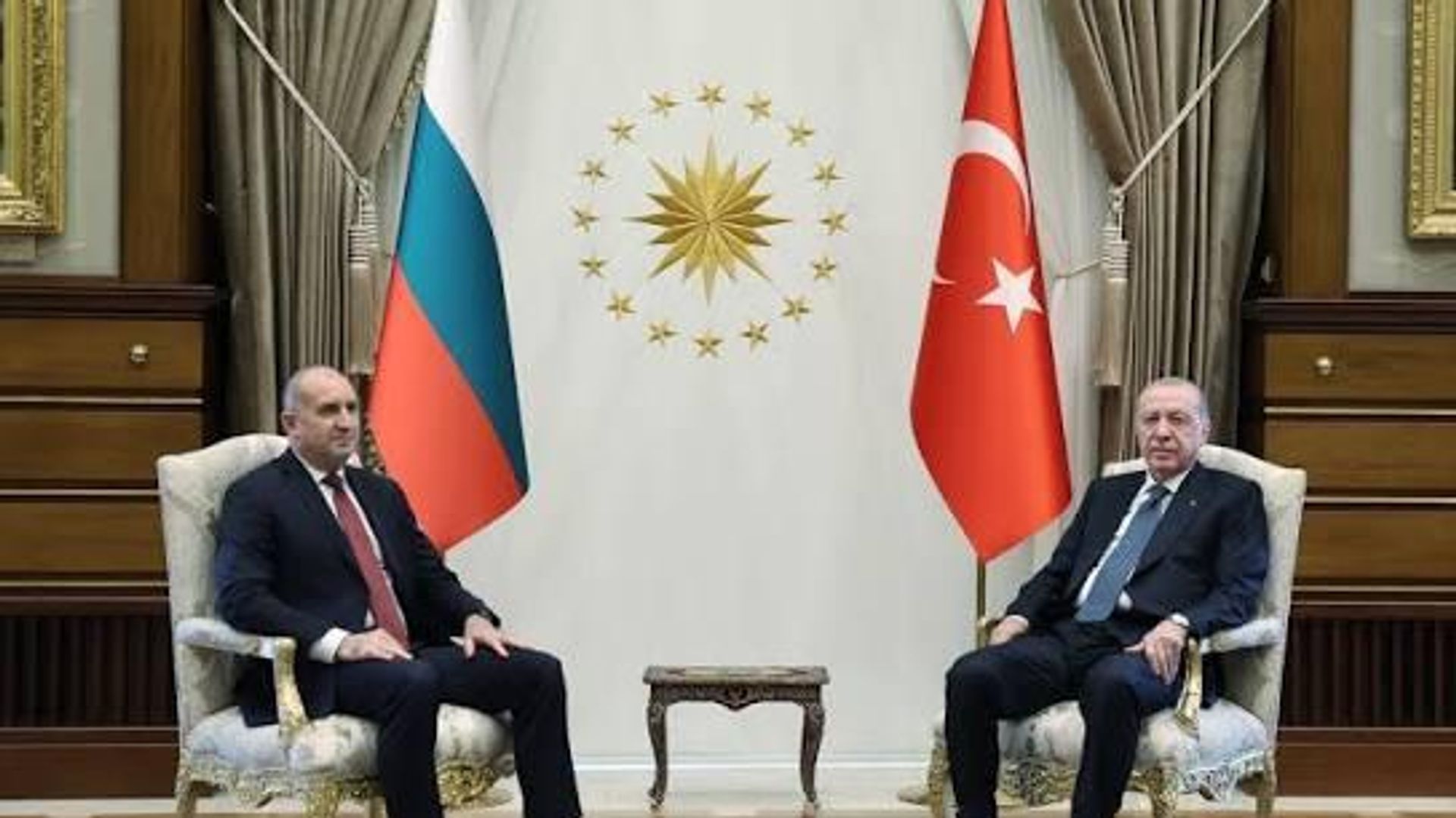Cumhurbaşkanı Erdoğan, Bulgaristan Başbakanı Radev'le görüştü