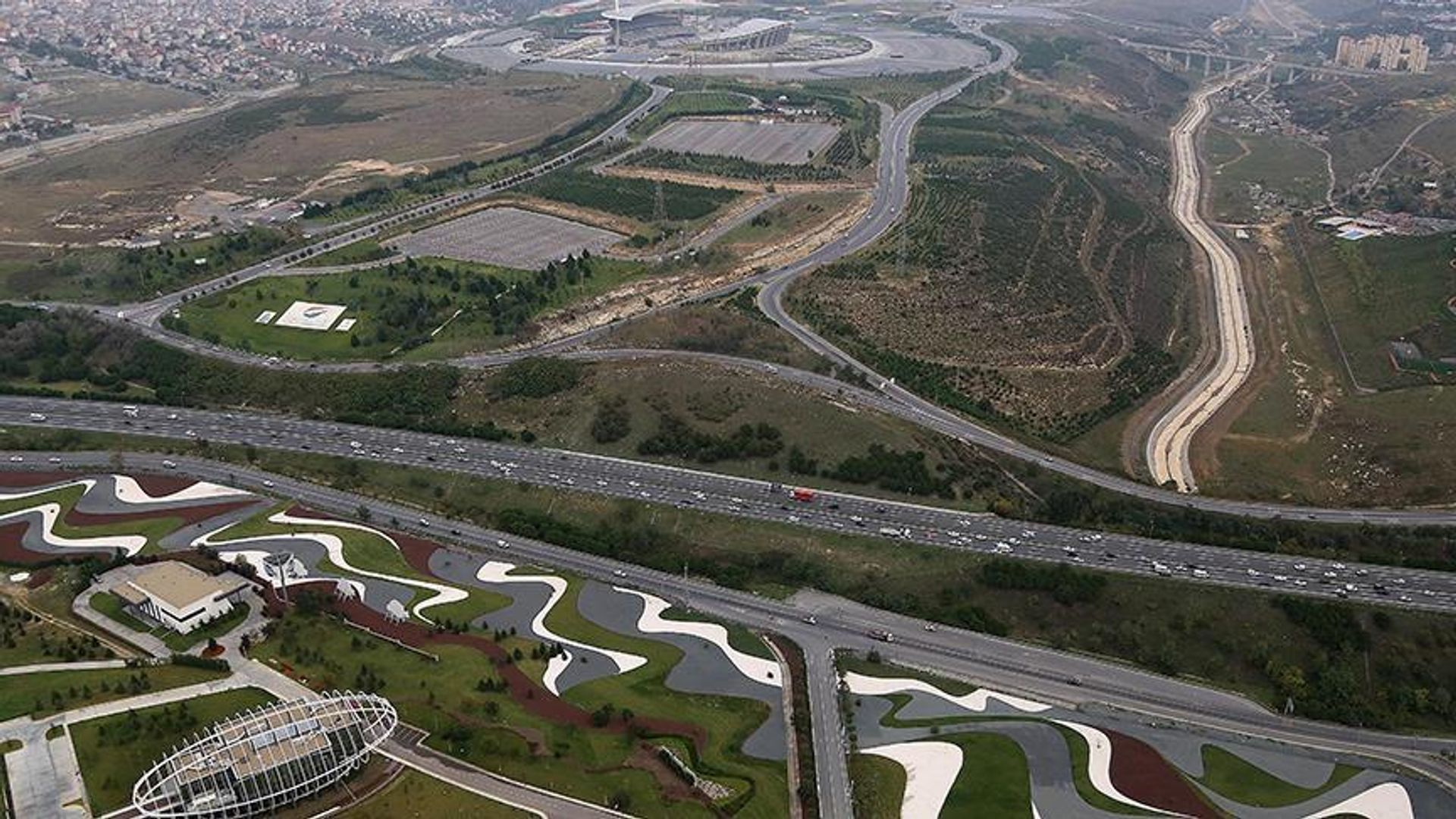 TOKİ'den 61 ilde arsa satışı: Fiyatlar 400 bin TL'den başlıyor, 48 ay taksit ve yüzde 15 indirim fırsatı