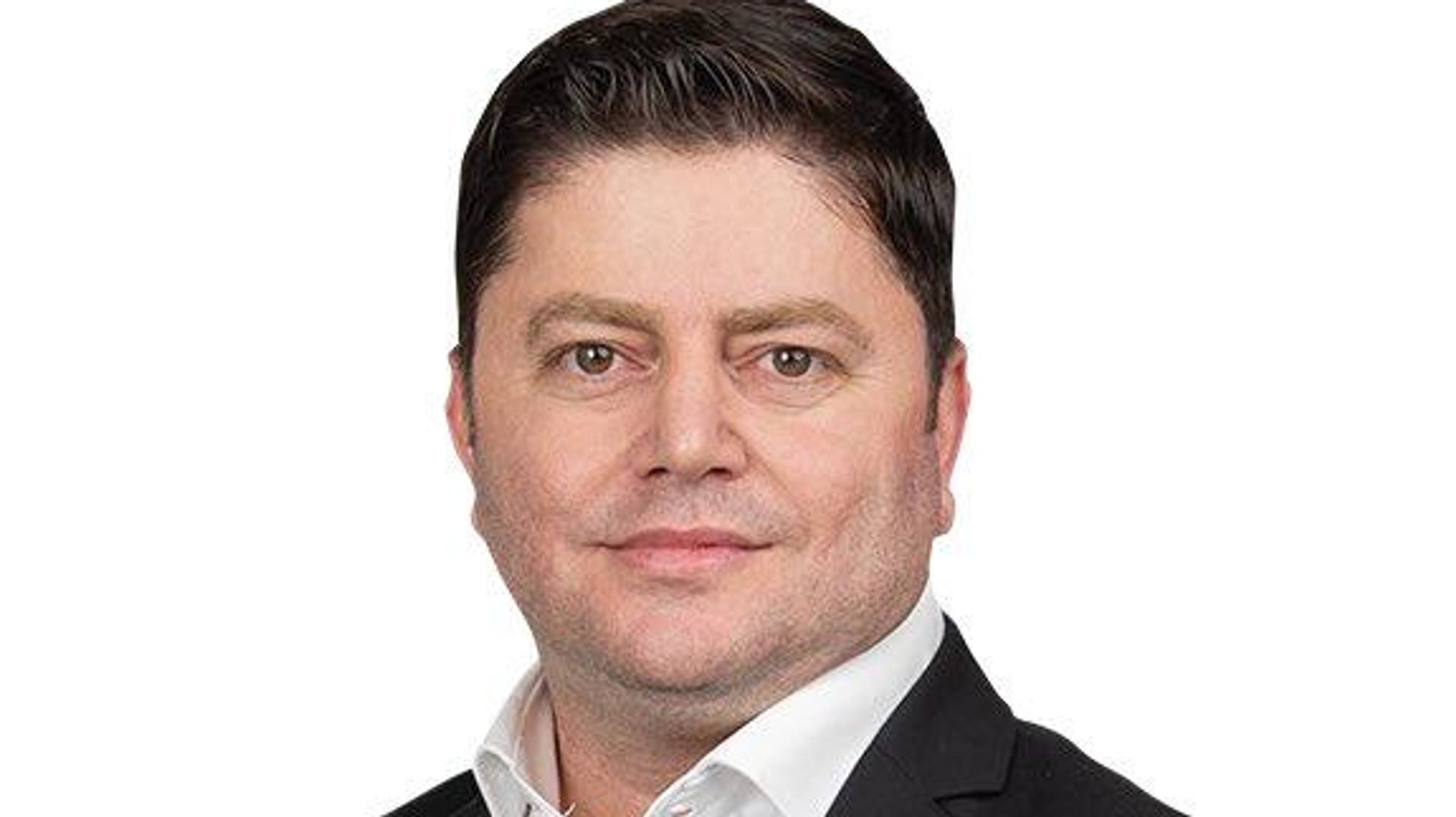 Kadıköy Belediye Başkanı Mesut Kösedağı Yeni Parti'ye katıldı