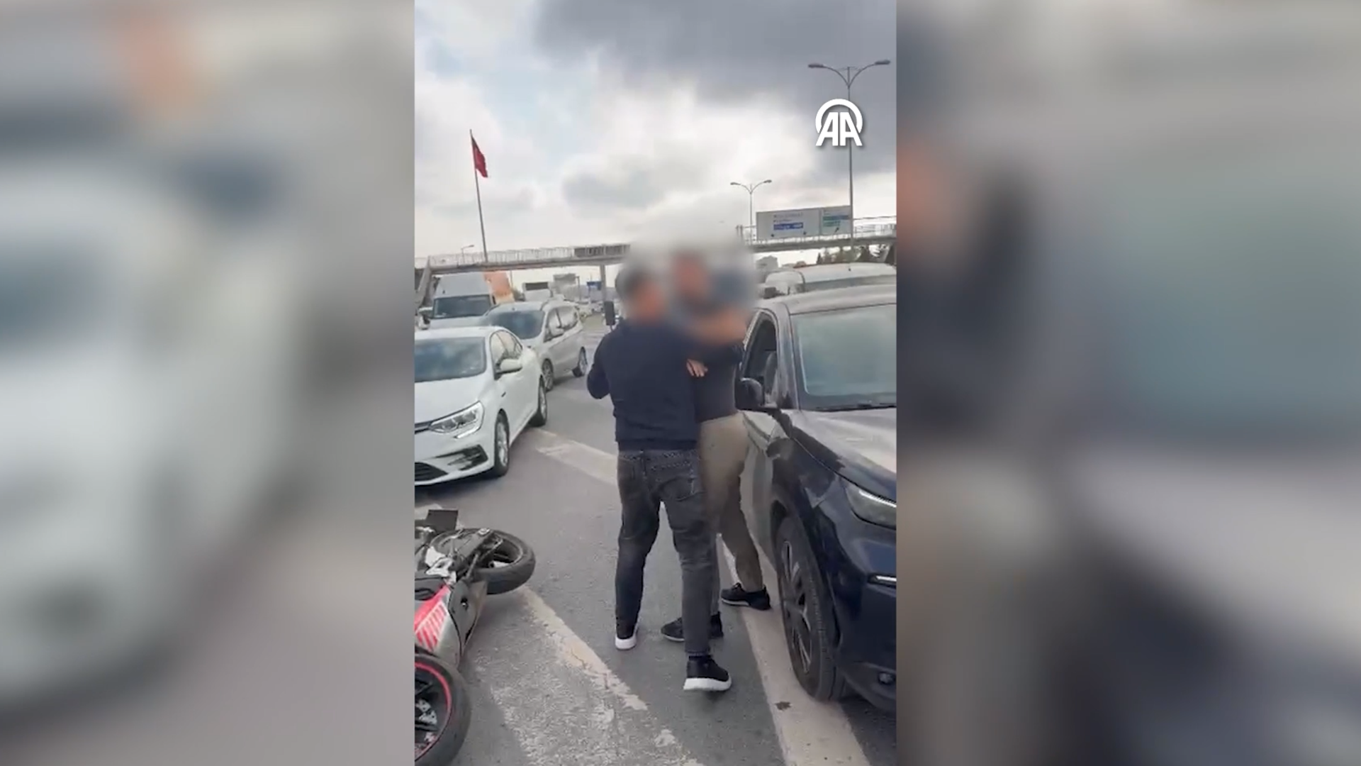 Trafik tartışmasında araçtan inen sürücü ve yolcuya 182 bin lira para cezası ve adli işlem