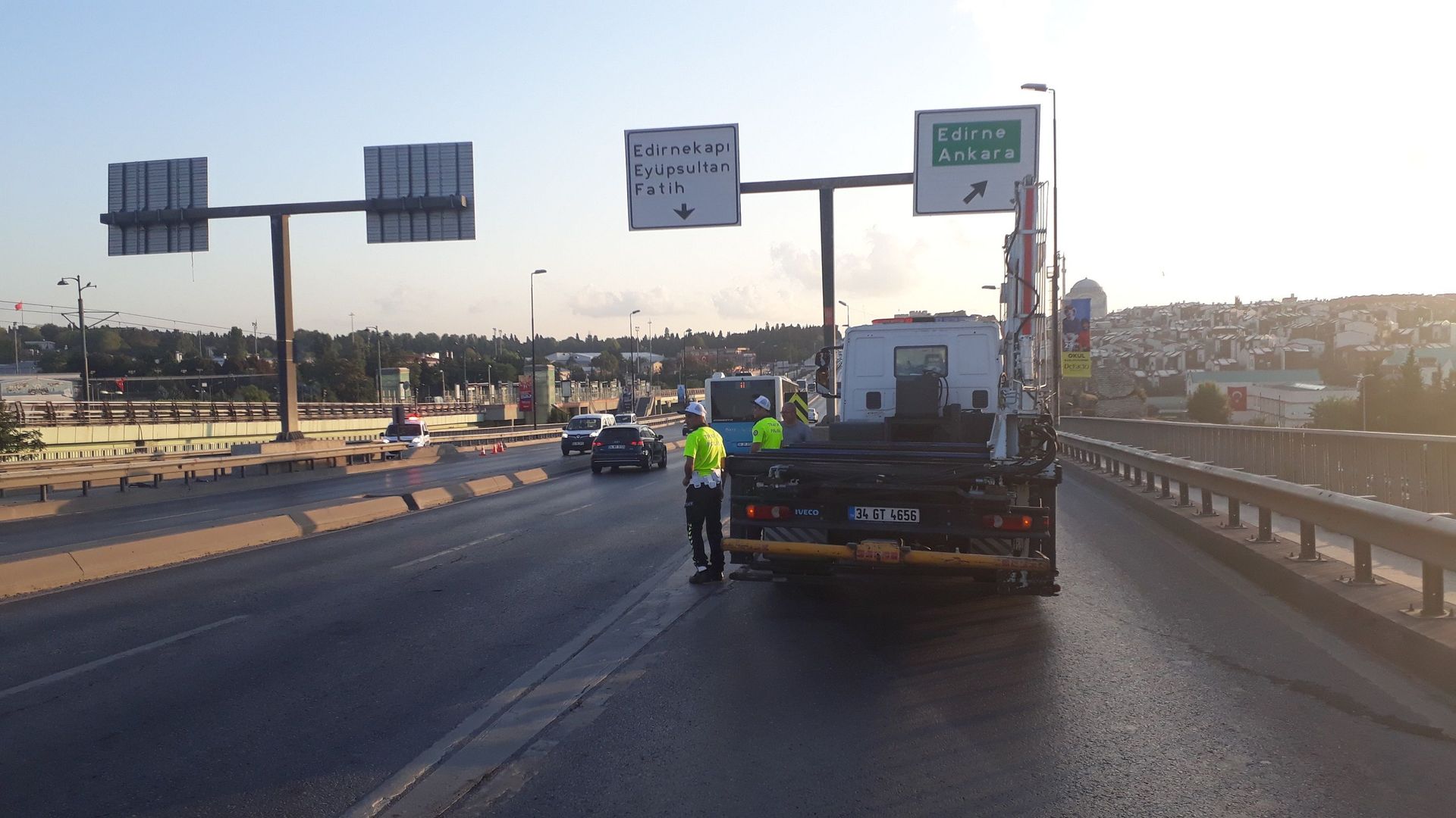 İstanbullular dikkat: Yarın hangi yollar kapalı olacak?